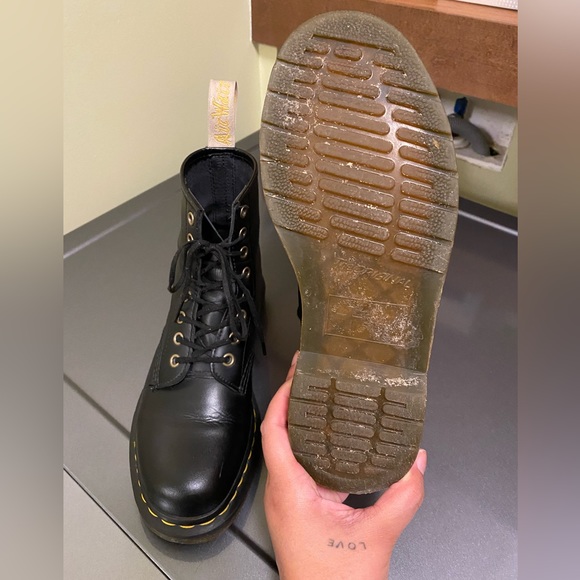 Doc Martens Vegan Leather 1460 8 Eye Lace Up Boots - Picture 4 of 6